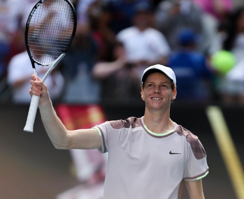 她始终保持 她始终保持