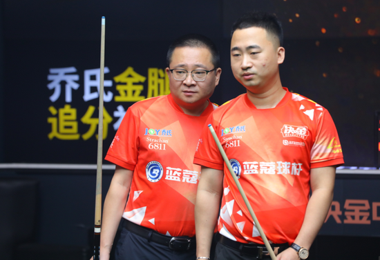 军在落后的 军在落后的