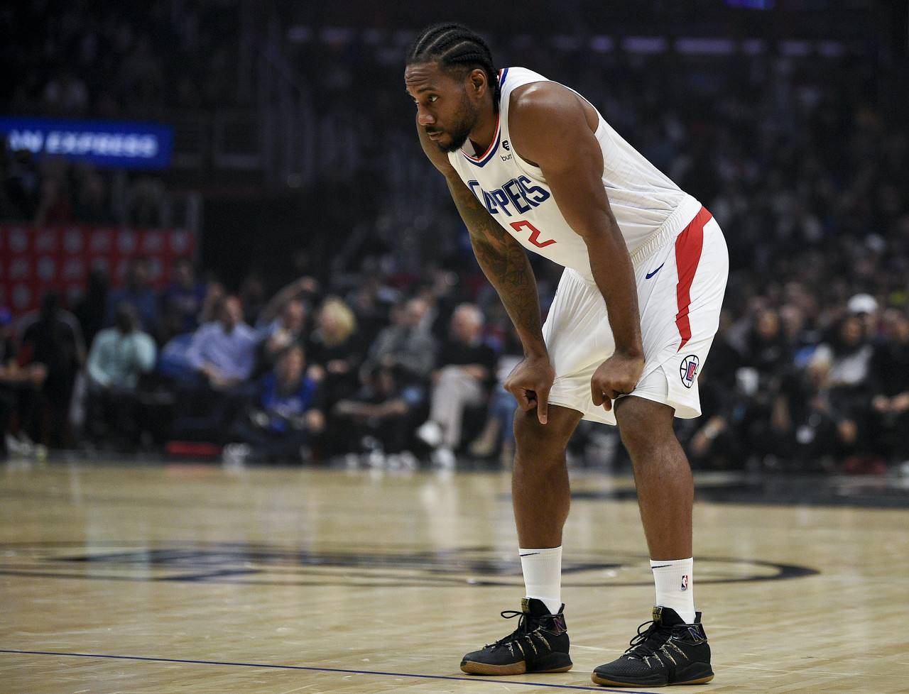 出任中锋 出任中锋